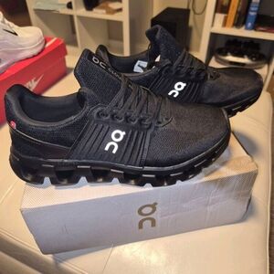 On Running Men's Black Athletic Runner